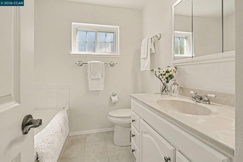 340 Greenway Dr Property Photo 18