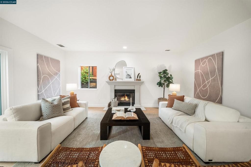 636 Dunhill Dr Property Photo 14