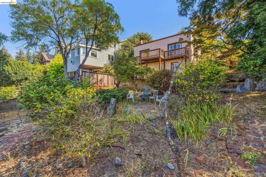 1466 Scenic Ave Property Photo 39