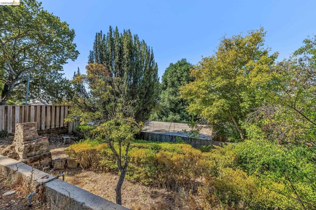 1466 Scenic Ave Property Photo 40
