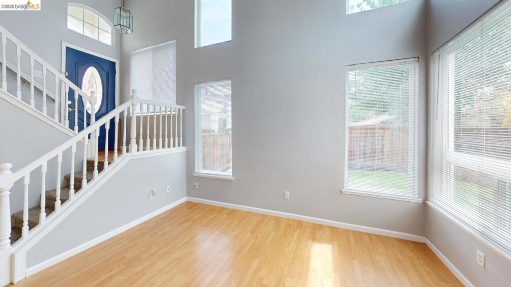 1032 Twinbridge Court Property Photo 3
