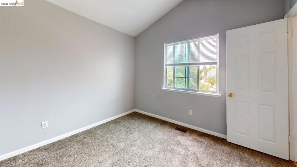 1032 Twinbridge Court Property Photo 8