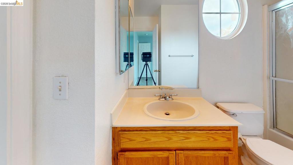 1032 Twinbridge Court Property Photo 12
