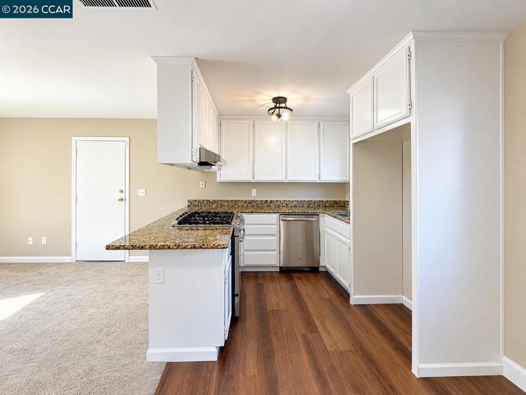 272 Toyanza Ct. Property Photo 4