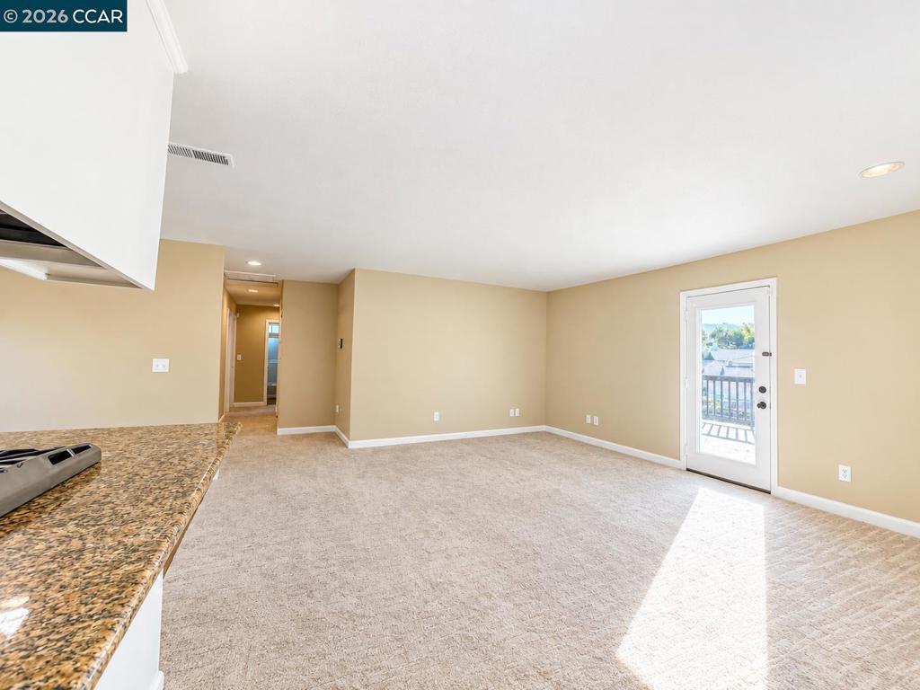 272 Toyanza Ct. Property Photo 6