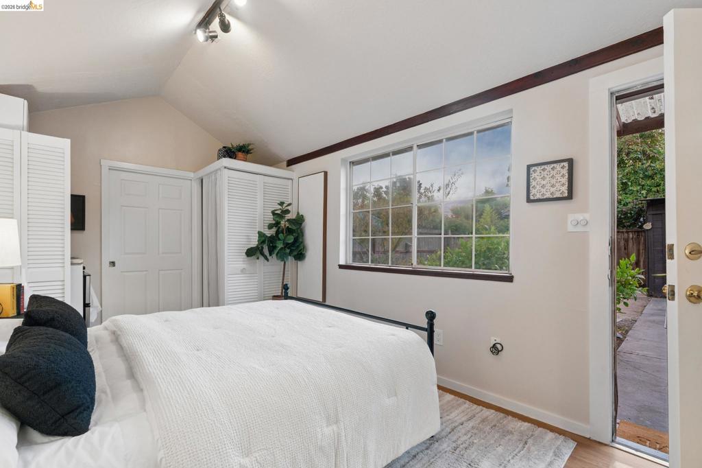 1322 Bancroft Way Property Photo 24