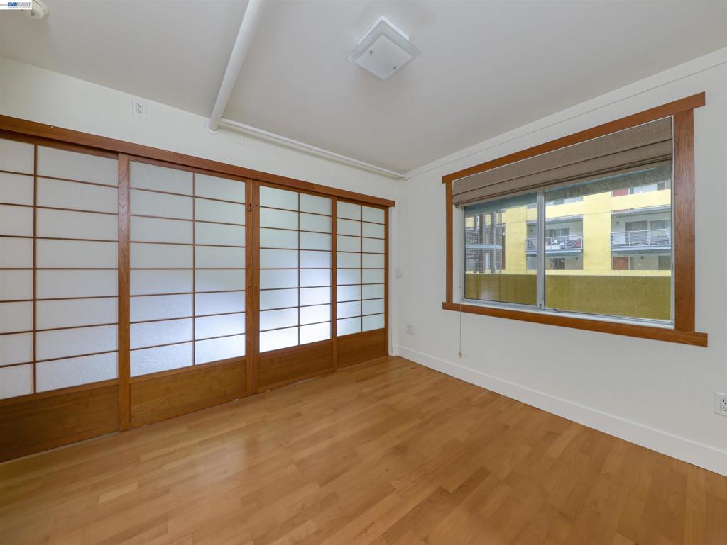 311 Oak St 507 Property Photo 5