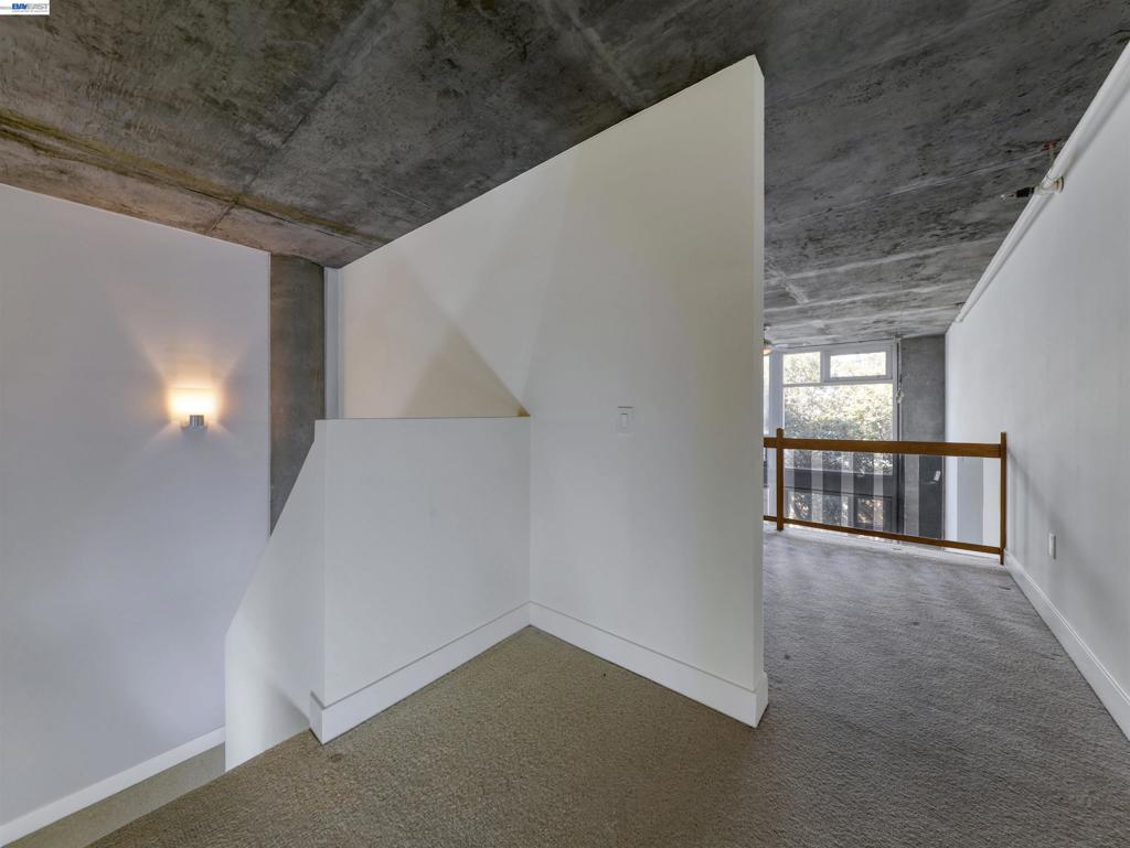 311 Oak St 507 Property Photo 13