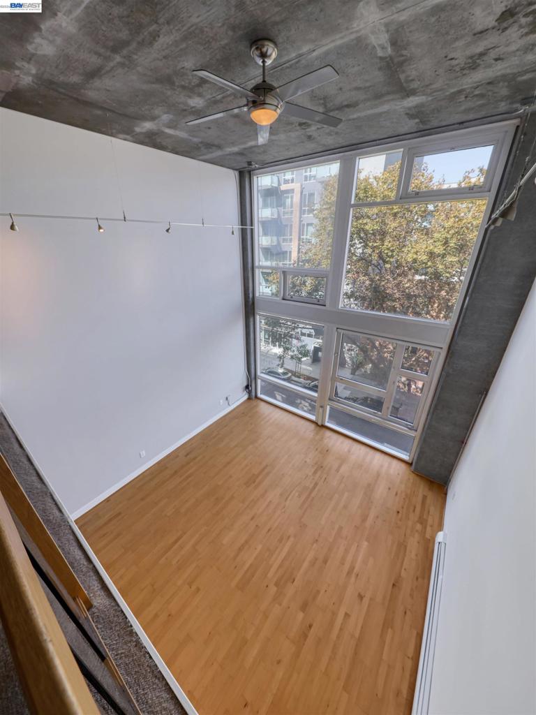 311 Oak St 507 Property Photo 15