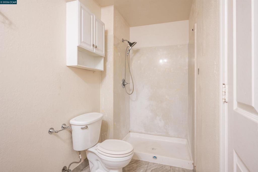 608 S 49th St Property Photo 37