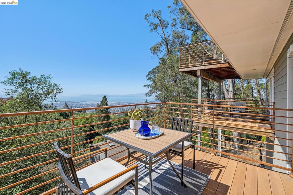 1394 Queens Rd Property Photo 47