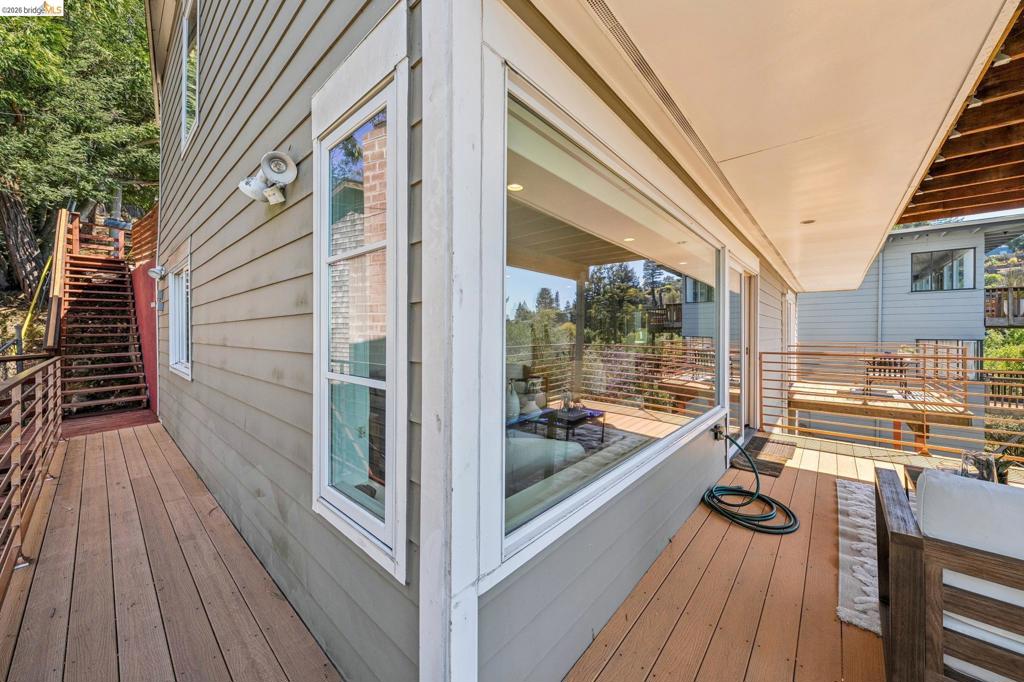 1394 Queens Rd Property Photo 59