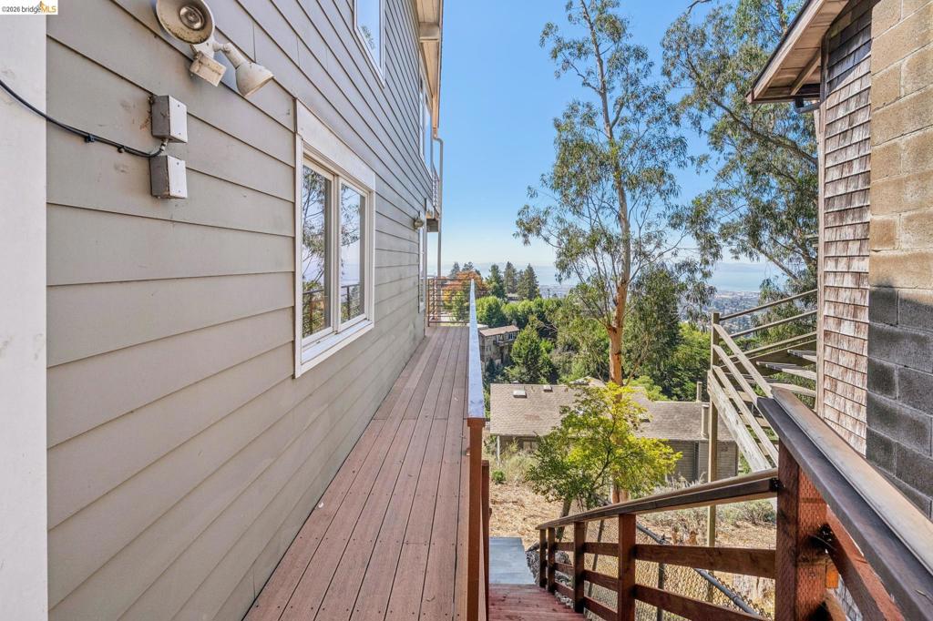 1394 Queens Rd Property Photo 60