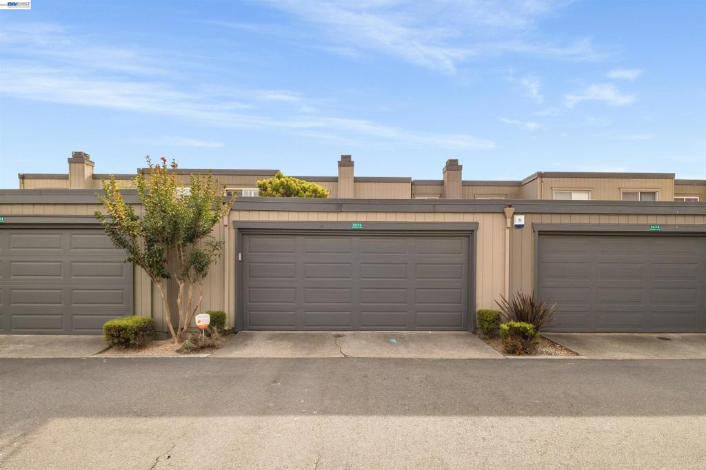 3452 Capella Lane Property Photo 4
