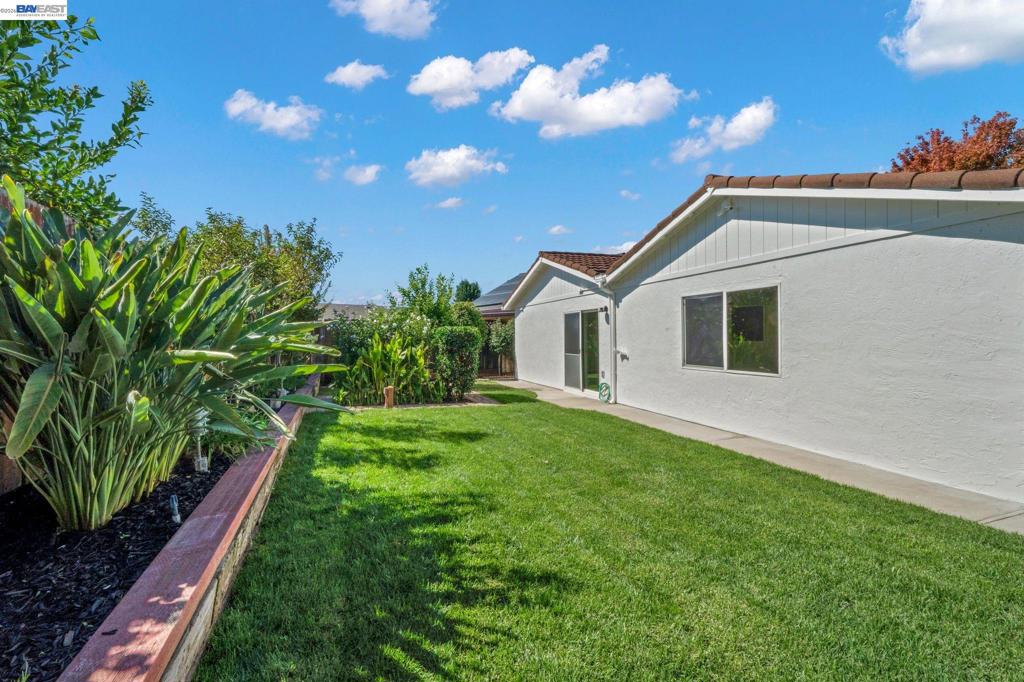 443 Colusa Way Property Photo 25