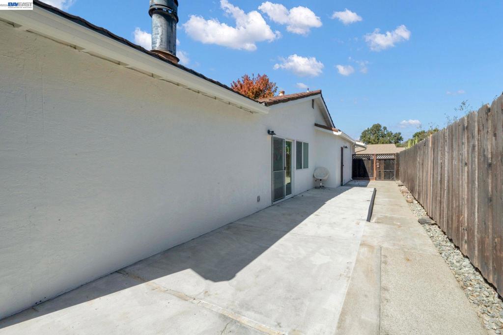 443 Colusa Way Property Photo 27