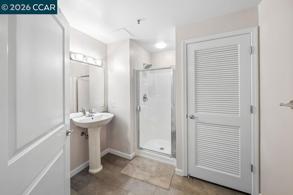 655 12th St 219 Property Photo 11
