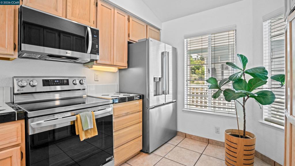 311 Stinson St 7 Property Photo 8