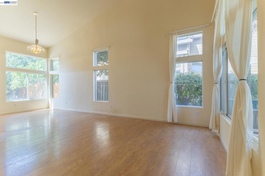 2016 Asilomar Dr Property Photo 5