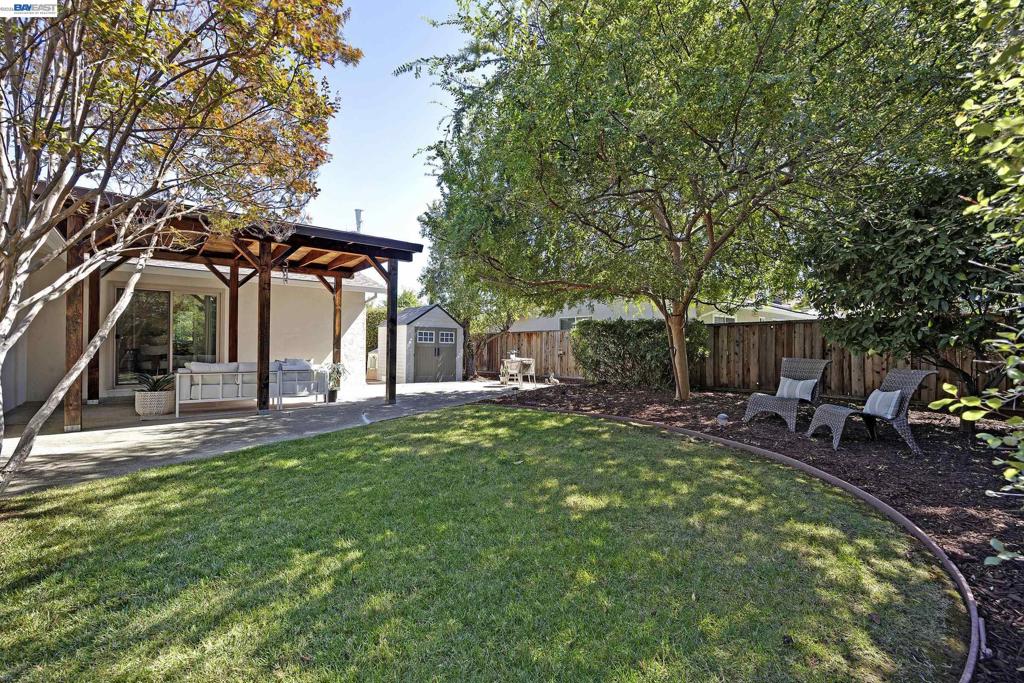 319 Elvira Property Photo 31