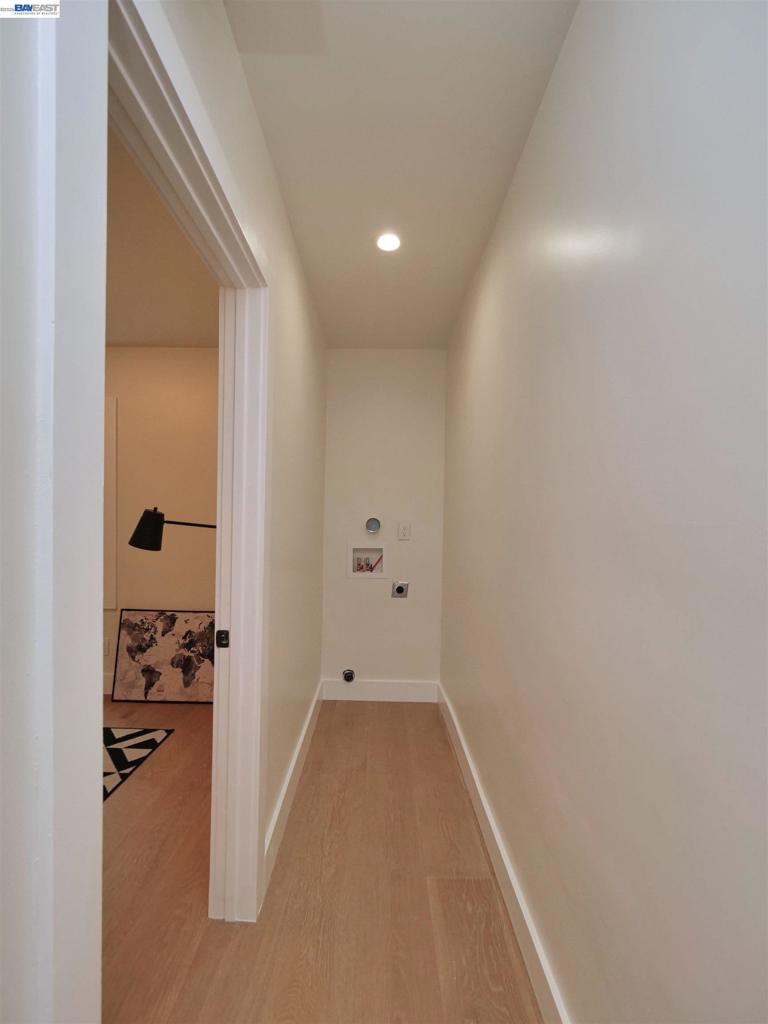 415 Berkeley Park Blvd Property Photo 13