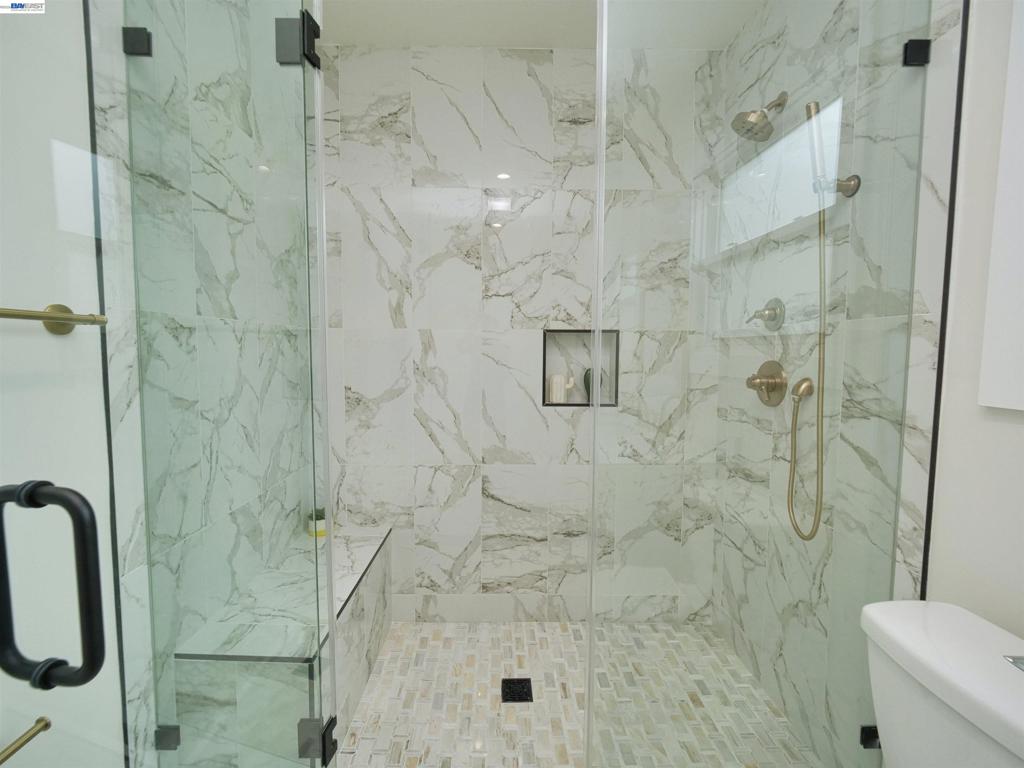 415 Berkeley Park Blvd Property Photo 21