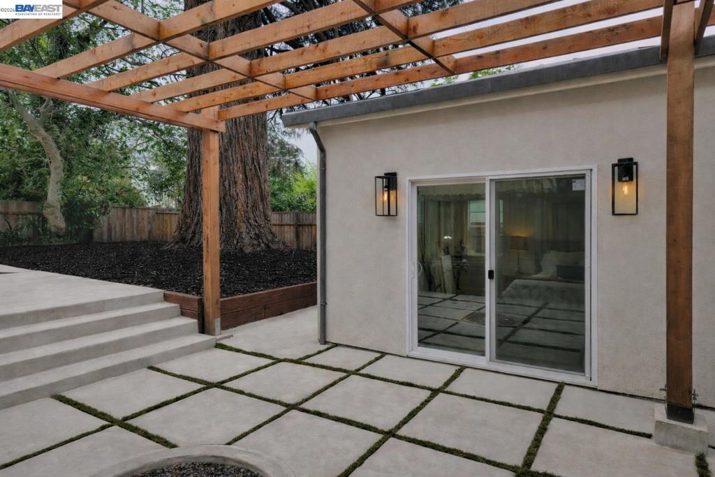 415 Berkeley Park Blvd Property Photo 30