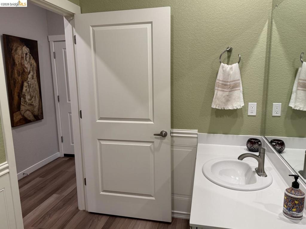 2144 Park Pl Property Photo 13