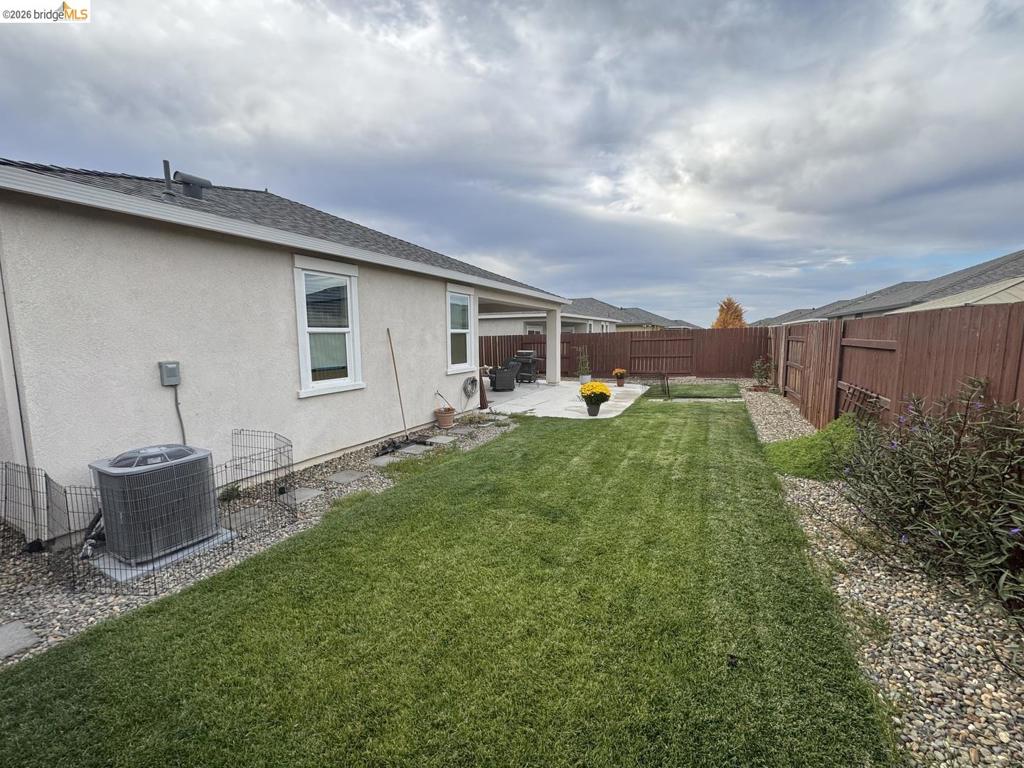 2144 Park Pl Property Photo 16
