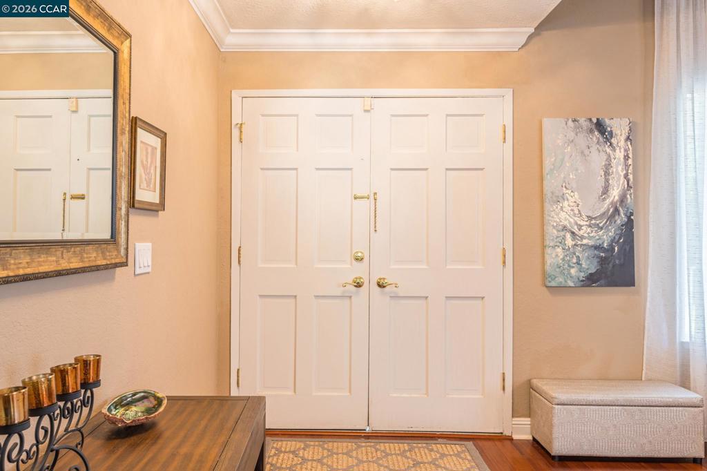 1304 Saddlehill Ln Property Photo 4