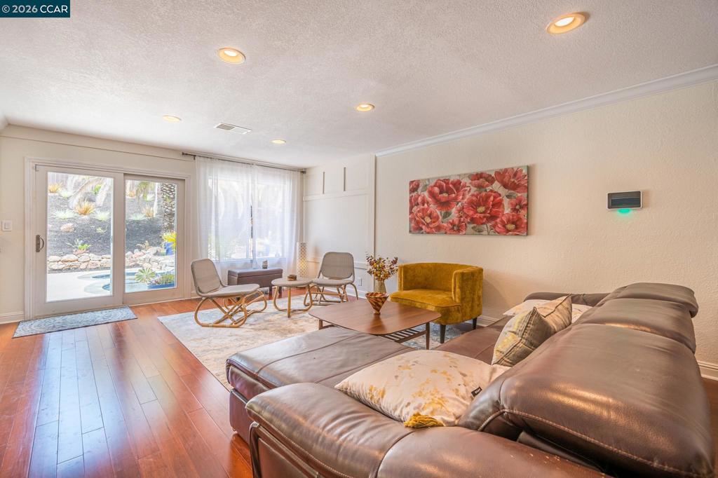 1304 Saddlehill Ln Property Photo 26
