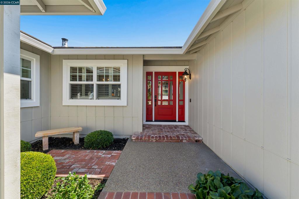 1091 Harvest Cir Property Photo 4
