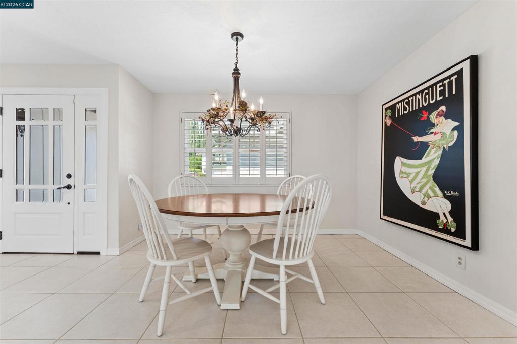 1091 Harvest Cir Property Photo 11