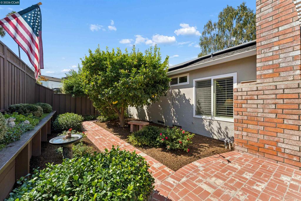 1091 Harvest Cir Property Photo 55