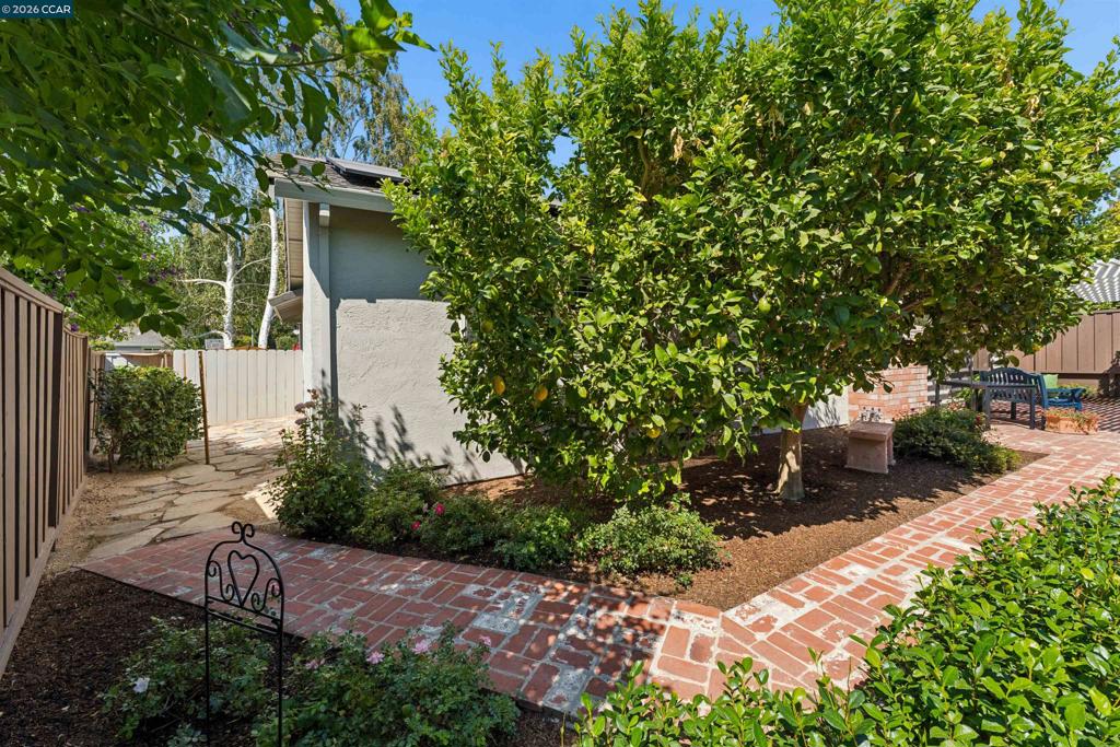 1091 Harvest Cir Property Photo 56