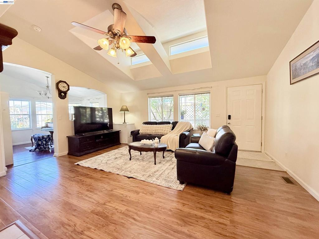 5223 Sundance Dr Property Photo 10