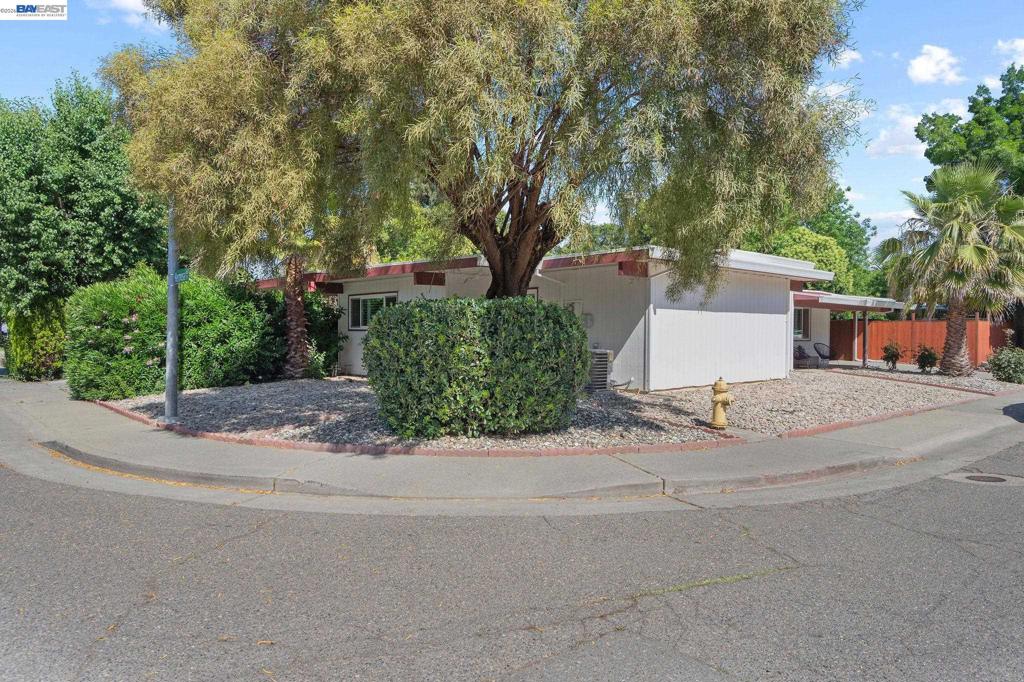 3107 Corona Dr Property Photo 8