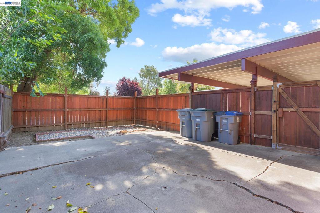 3107 Corona Dr Property Photo 34