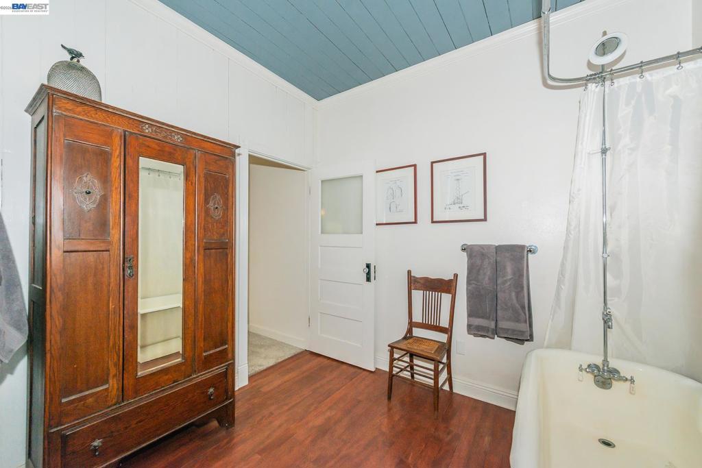 871 Main St. Property Photo 19