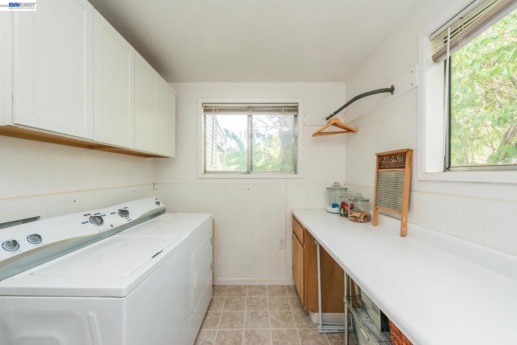 871 Main St. Property Photo 21