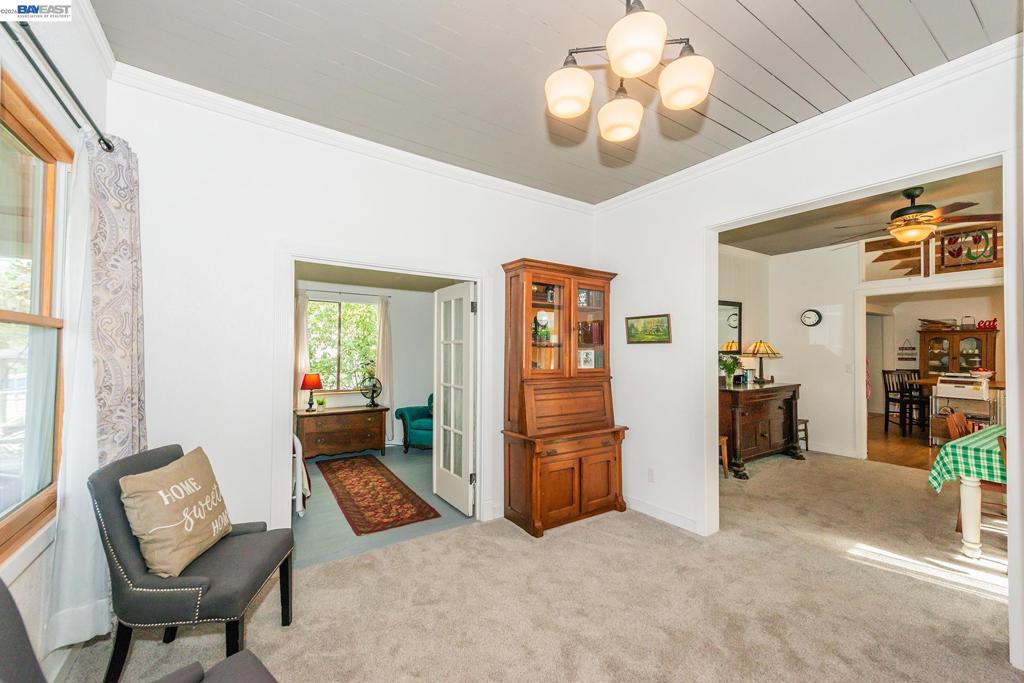 871 Main St. Property Photo 24