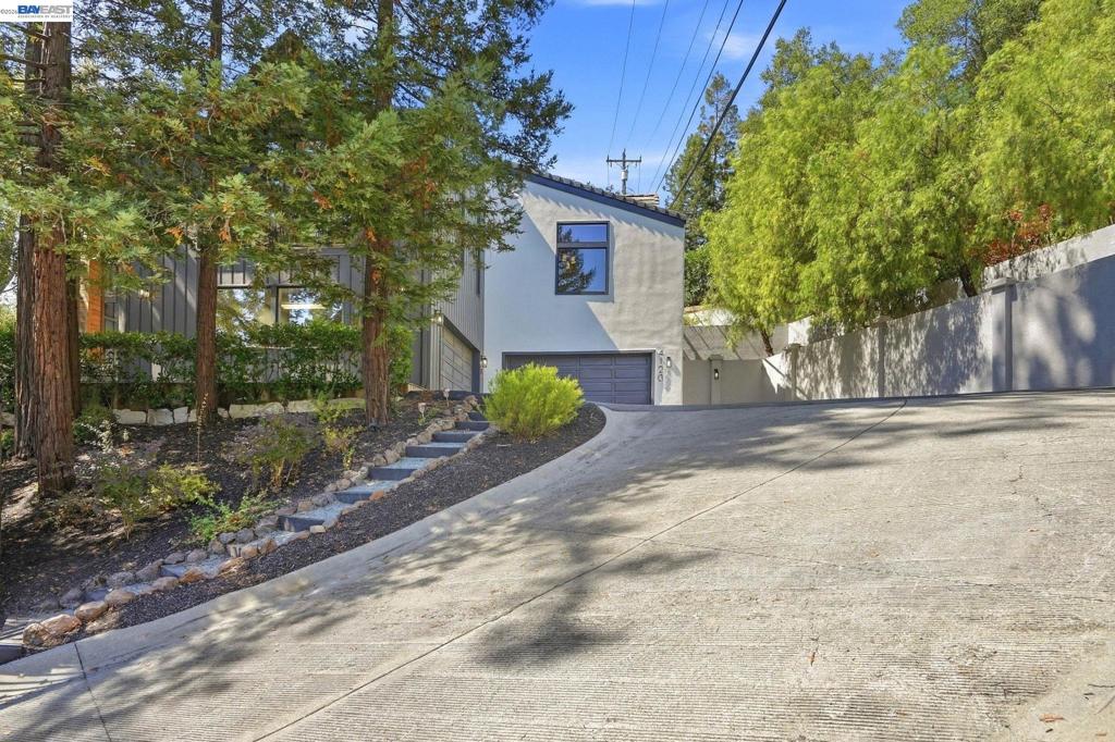 4120 Happy Valley Road Property Photo 3