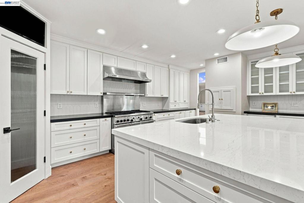 4120 Happy Valley Road Property Photo 17