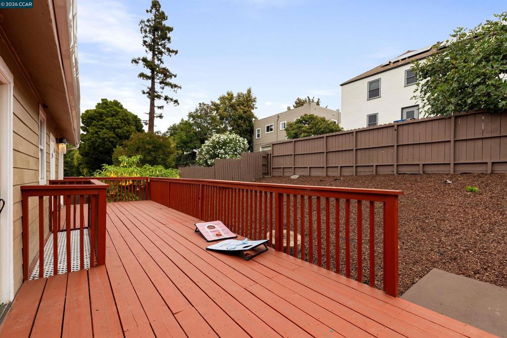 3426 Pierson St Property Photo 50