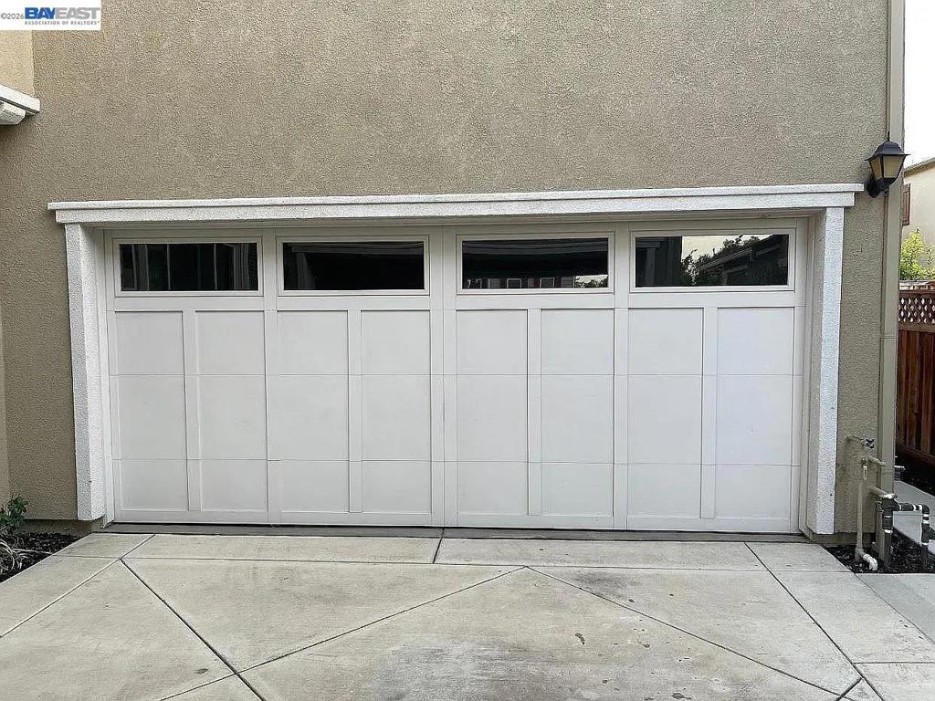 538 E Marcello Ave Property Photo 3