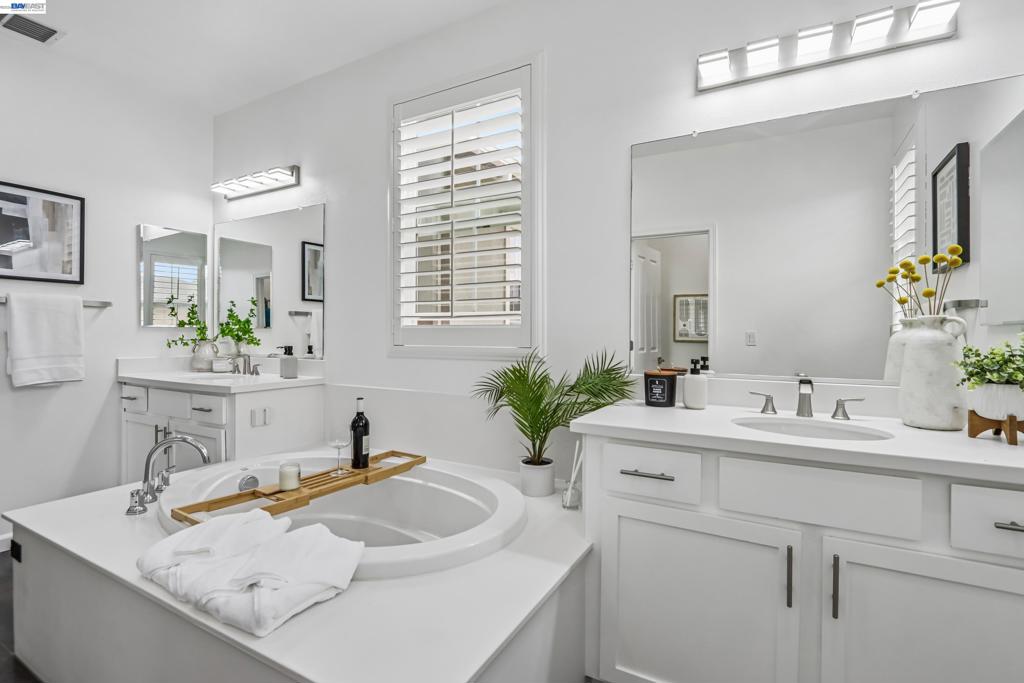 1339 Nestwood Property Photo 18