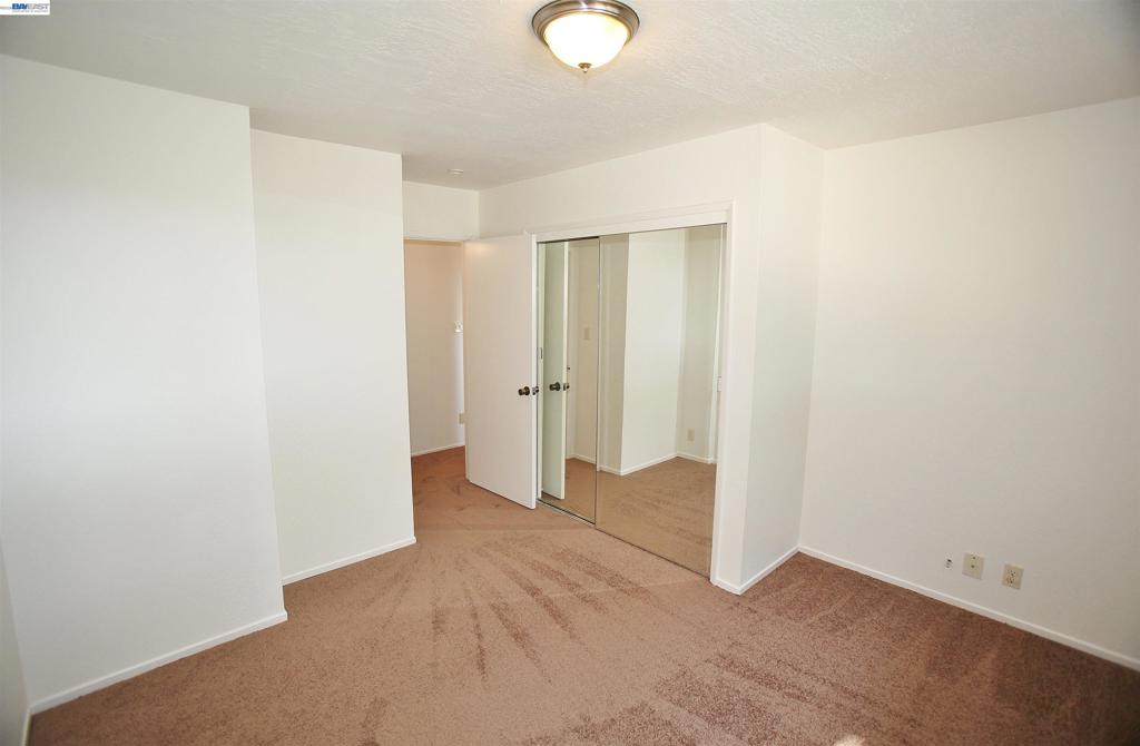 21379 Gary Dr 14 Property Photo 6