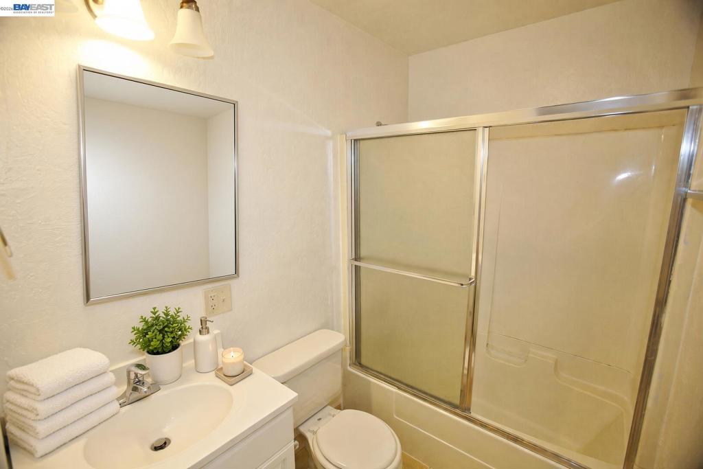 21379 Gary Dr 14 Property Photo 12