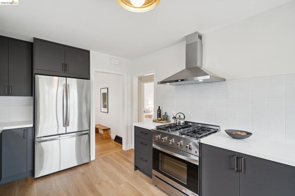 4261 Suter Street Property Photo 18