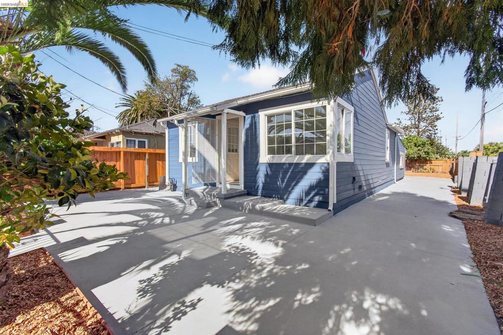 697 Nevada Street Property Photo 1